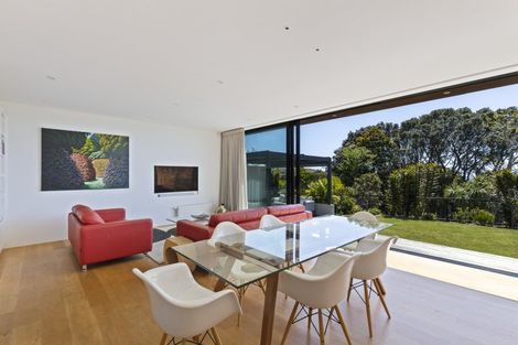 Photo of property in 5 Barrett Road, Spotswood, New Plymouth, 4310