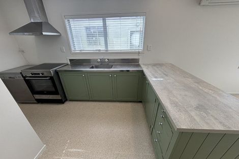 Photo of property in 3 Shepherds Road, Papakura, 2110