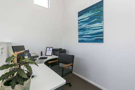 Photo of property in 7 Vennell Street, Brooklyn, Wellington, 6021