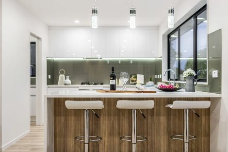Photo of property in 11 Tawapou Close, Massey, 0614