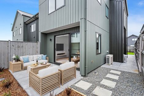 Photo of property in 9 Chartreuse Road, Rosehill, 2113