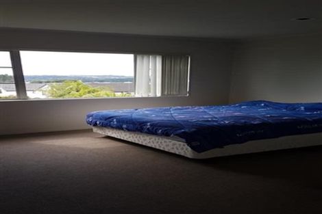 Photo of property in 15 Oak View Terrace, Schnapper Rock, Auckland, 0632
