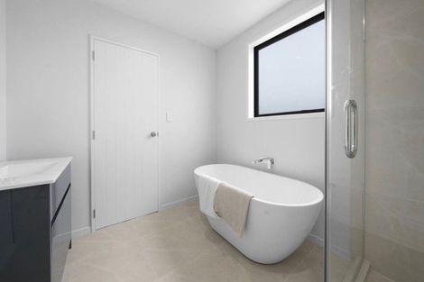 Photo of property in 30d Tawa Crescent, Manurewa, Auckland, 2102