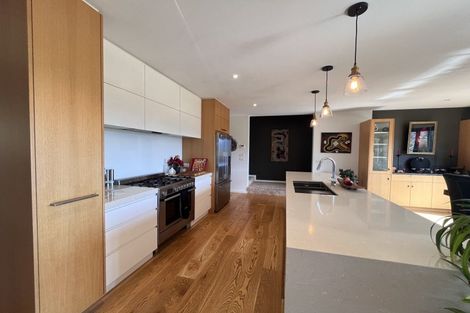 Photo of property in 32 Orford Drive, Jacks Point, Queenstown, 9371