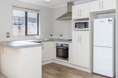 Photo of property in 102u3 Old Farm Road, Hamilton East, Hamilton, 3216