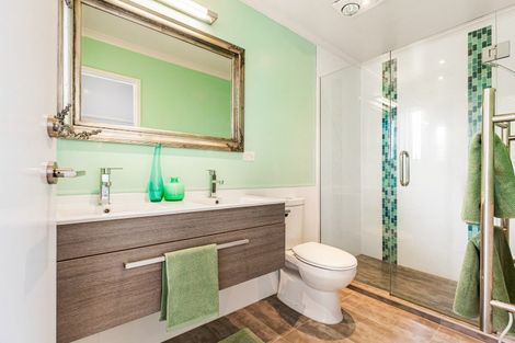 Photo of property in 14 Kotuku Lane, Hobsonville, Auckland, 0616