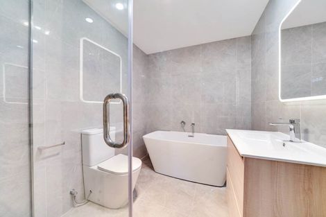 Photo of property in 180 Clevedon Road, Papakura, 2110