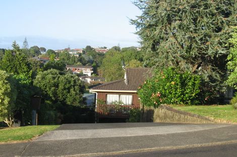 Photo of property in 2/70 Stanaway Street, Hillcrest, Auckland, 0627