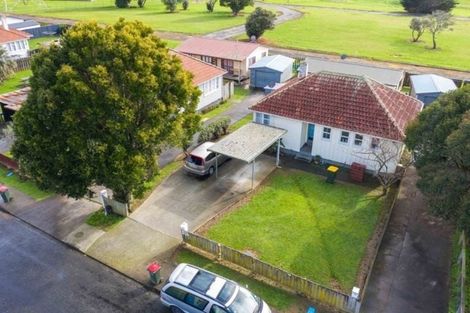 Photo of property in 37b Albatross Road, Red Beach, 0932