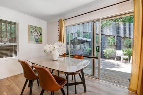 Photo of property in 111 Salamanca Road, Sunnynook, Auckland, 0620