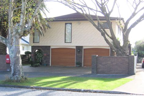 Photo of property in 31a Norton Park Avenue, Fairfield, Lower Hutt, 5011
