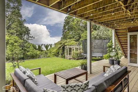 Photo of property in 46 Otitori Bay Road, Titirangi, Auckland, 0604