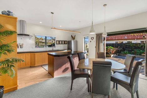 Photo of property in 1 Strachan Way, Highbury, Palmerston North, 4412