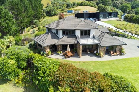 Photo of property in 11 Ohuka Place, Whitianga, 3510
