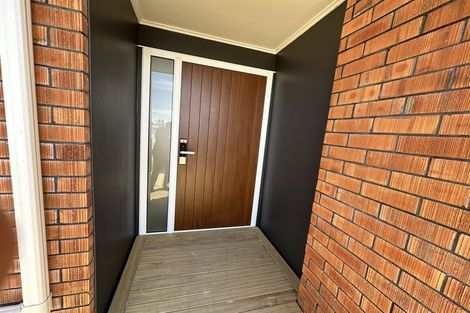 Photo of property in 25b Borrowdace Avenue, Botany Downs, Auckland, 2010