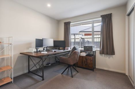 Photo of property in 12a Date Crescent, Aidanfield, Christchurch, 8025