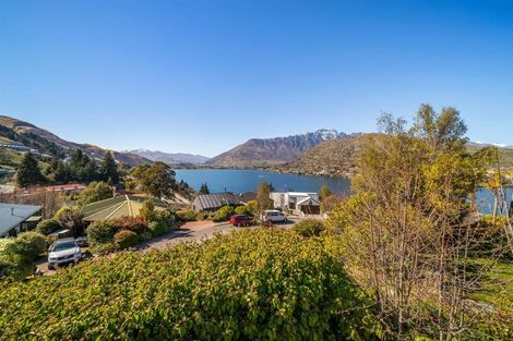 Photo of property in 13 Golden Terrace, Queenstown, 9300