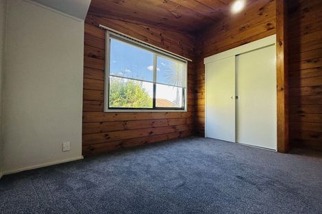 Photo of property in 11a Pendene Place, Forrest Hill, Auckland, 0620