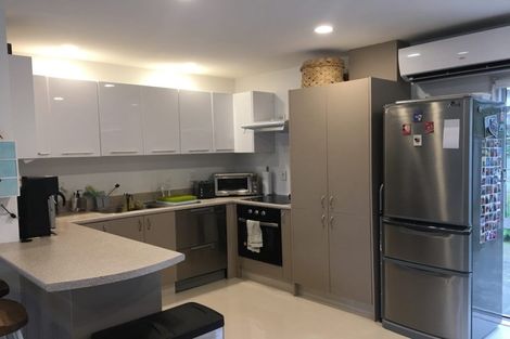 Photo of property in 33u2 Hiropi Street, Newtown, Wellington, 6021