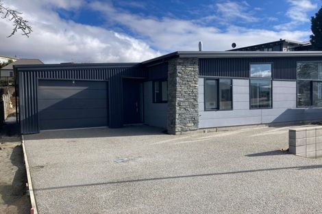 Photo of property in 53 Faulks Terrace, Wanaka, 9305