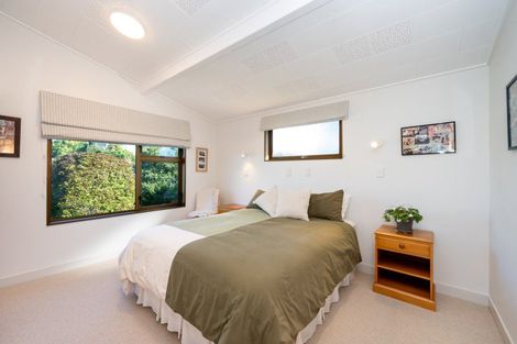 Photo of property in 33 Enfield Road, Hospital Hill, Napier, 4110