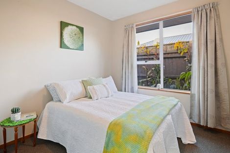 Photo of property in 2/5 Tuscany Place, Beckenham, Christchurch, 8023