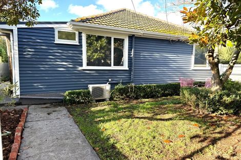 Photo of property in 4 Bateman Avenue, Bryndwr, Christchurch, 8053