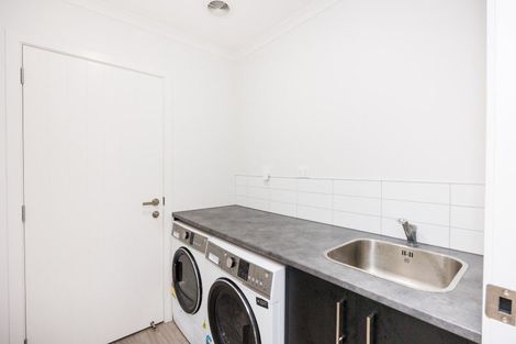 Photo of property in 80 James Line, Kelvin Grove, Palmerston North, 4414