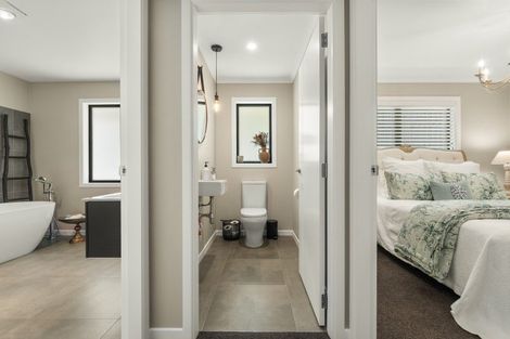 Photo of property in 10 Benmore Crescent, Pyes Pa, Tauranga, 3112
