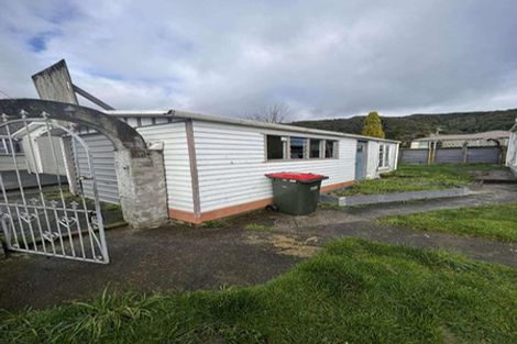 Photo of property in 167b Wainuiomata Road, Wainuiomata, Lower Hutt, 5014