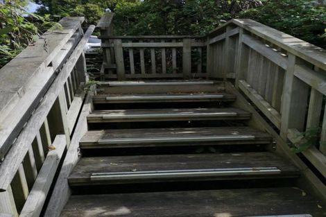 Photo of property in 4 Leadley Lane, Tawa, Wellington, 5028