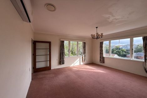Photo of property in 90 Donald Street, Karori, Wellington, 6012