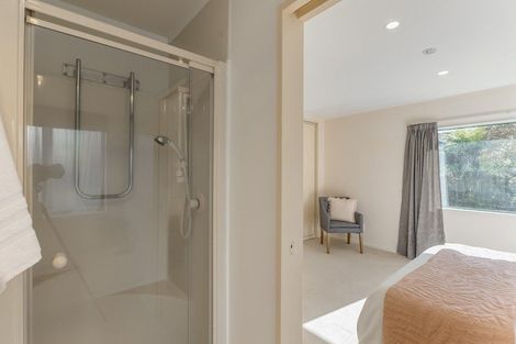 Photo of property in 102 Makarini Street, Paraparaumu, 5032