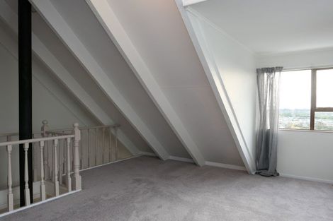 Photo of property in 67 Kotare Street, Waikanae, 5036