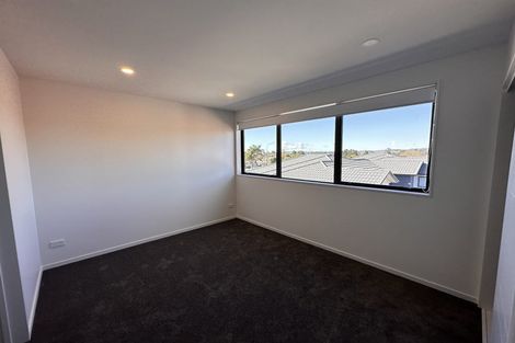 Photo of property in 10 Ware Place, Pakuranga Heights, Auckland, 2010