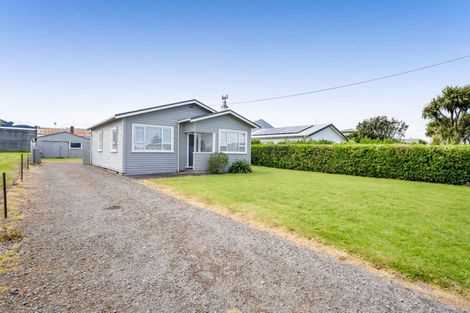 Photo of property in 39 Domett Street, Opunake, 4616