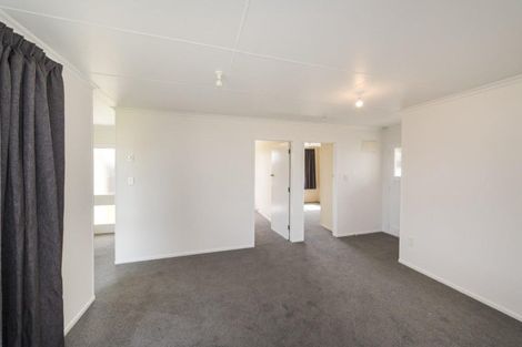 Photo of property in 8 Robinson Crescent, Westbrook, Palmerston North, 4412