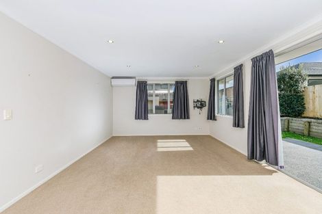 Photo of property in 15 Karika Place, Massey, Auckland, 0614