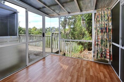 Photo of property in 40 Glamorgan Drive, Torbay, Auckland, 0630