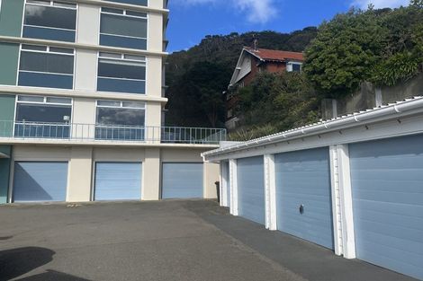 Photo of property in Jerningham Apartments, 20 Oriental Terrace, Oriental Bay, Wellington, 6011