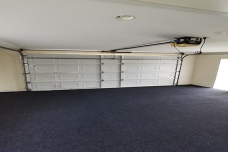 Photo of property in 22 Maghera Drive, East Tamaki Heights, Auckland, 2016