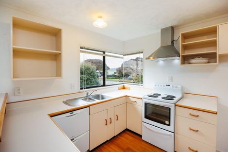 Photo of property in 26 Peppertree Glade, Kelvin Grove, Palmerston North, 4414