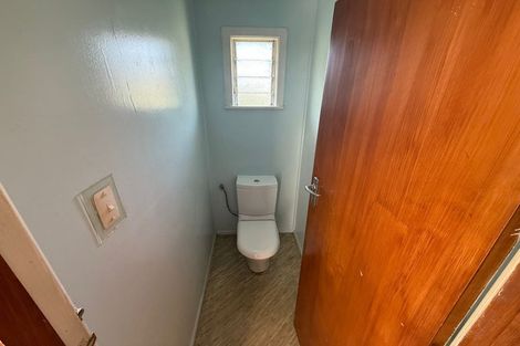 Photo of property in 57 Chatsworth Crescent, Pakuranga Heights, Auckland, 2010
