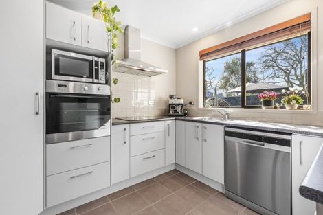 Photo of property in 6a Cliff Road, Papakura, 2110