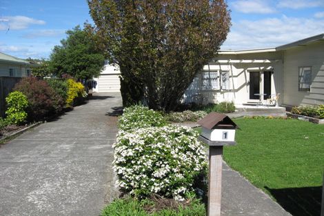 Photo of property in 11 Parkers Road, Tahunanui, Nelson, 7011