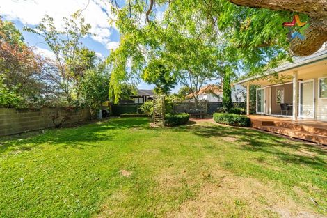 Photo of property in 51 Pohutukawa Street, Woburn, Lower Hutt, 5010