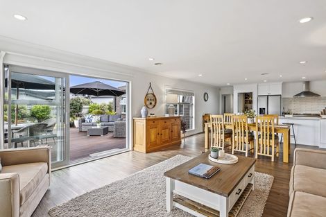 Photo of property in 39 Kotuku Drive, Paraparaumu Beach, Paraparaumu, 5032