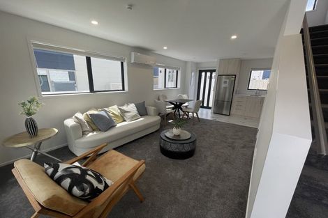 Photo of property in 8/8 Yeovil Road, Te Atatu Peninsula, Auckland, 0610