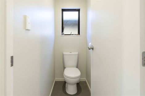 Photo of property in 25a Dawnhaven Drive, Te Atatu Peninsula, Auckland, 0610