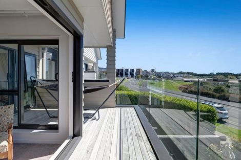 Photo of property in 14 Arran Point Parade, Orewa, 0931